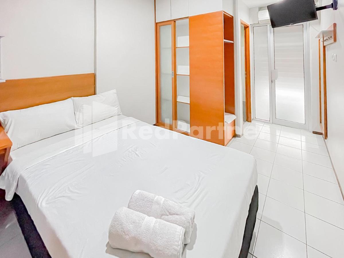בנדונג Sang Surya Guesthouse Syariah Near Rs Hasan Sadikin Mitra Reddoorz מראה חיצוני תמונה